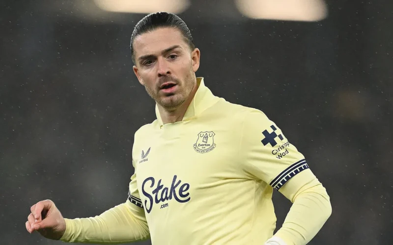 غرامة باهظة.. نجم إيفرتون غريليش يواجه عقوبة قضائية بسبب مخالفة بسيارته اللامبورغيني